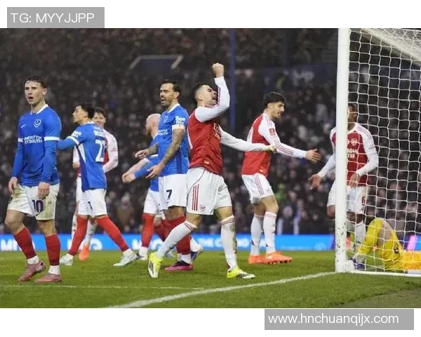 中超精彩对决里昂帽子戏法助力3-0战胜阿森纳引发全场热烈欢呼